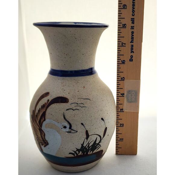 VASE-TONALA-MEXICAN-Cream Rough Finish-Blue Trim-Bird-Hand Painted-8" Tall - Picture 8 of 9